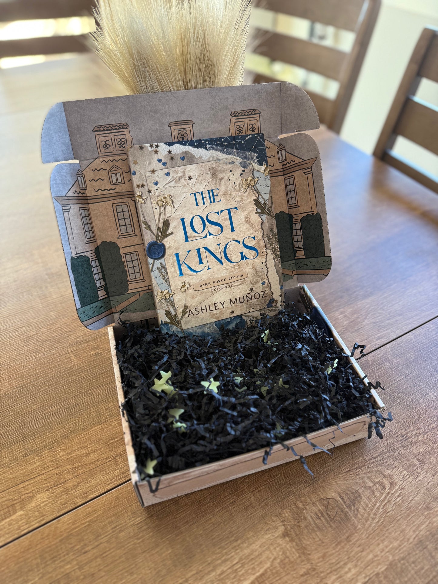 The Lost King (Foiled)PR Box